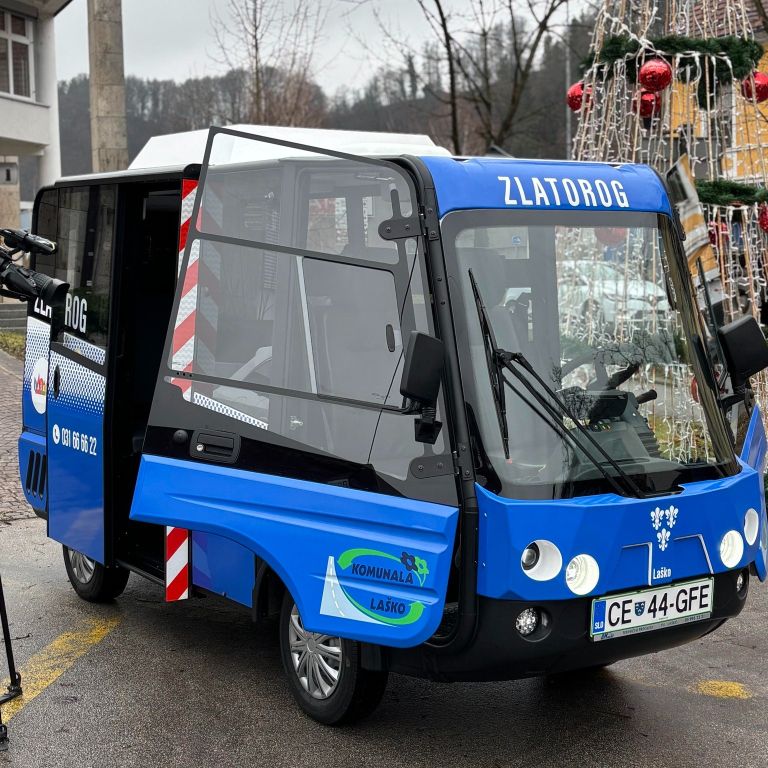 Minibus Zlatorog.jpg