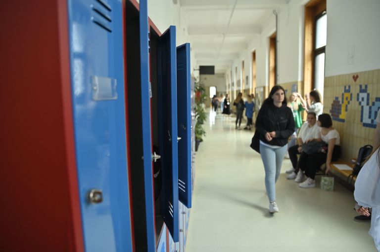 sola, srednja, gimnazija, vpis