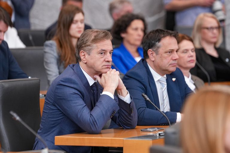 golob ustanovna seja dz 2026 jk.jpg