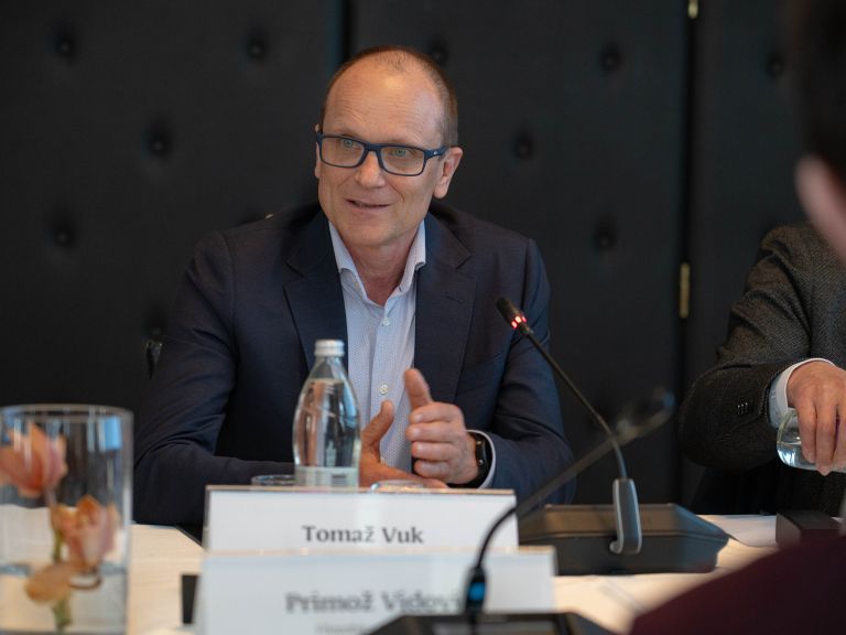 odpadki, reciklaza, krozno-gospodarstvo, ponovna-uporaba, predelava-odpadkov