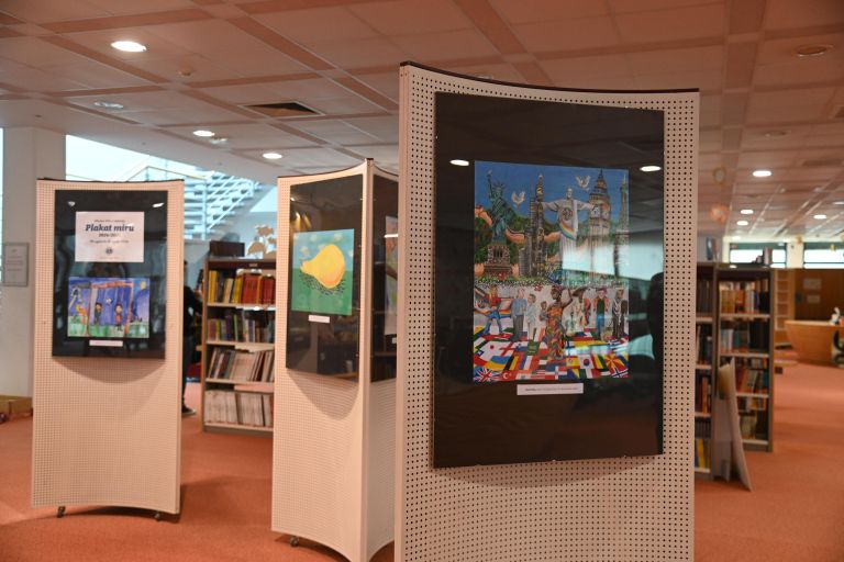 plakat-miru, razstava