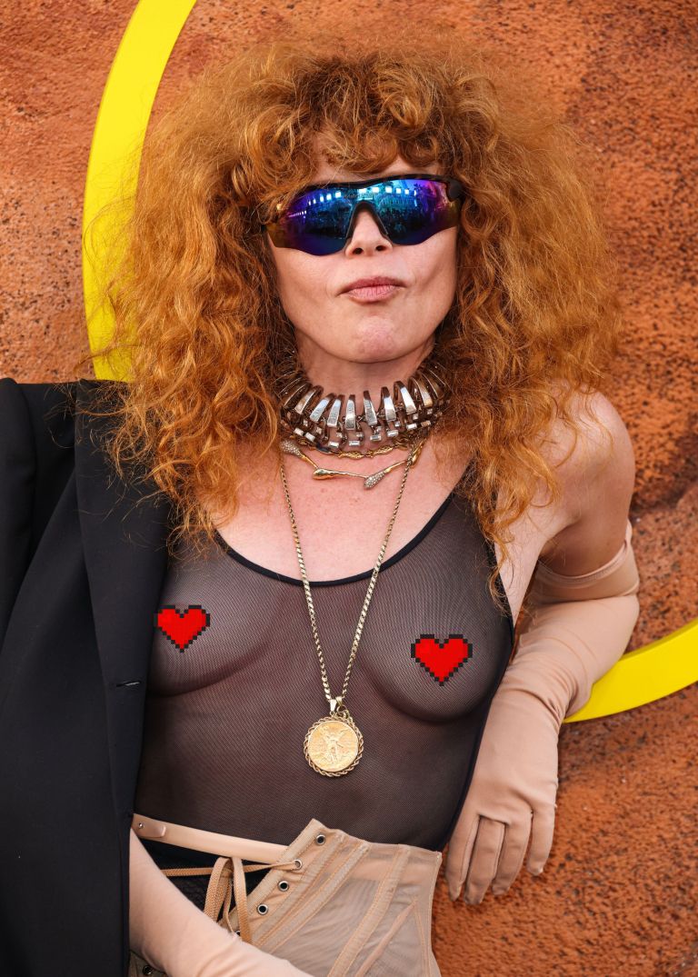 Natasha Lyonne je ista očala imela tudi na letalu,