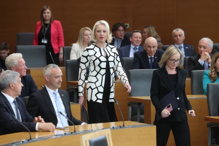 Urška Klakočar Zupančič (1).jpg