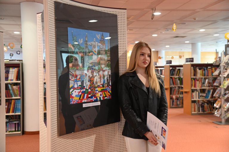 plakat-miru, razstava