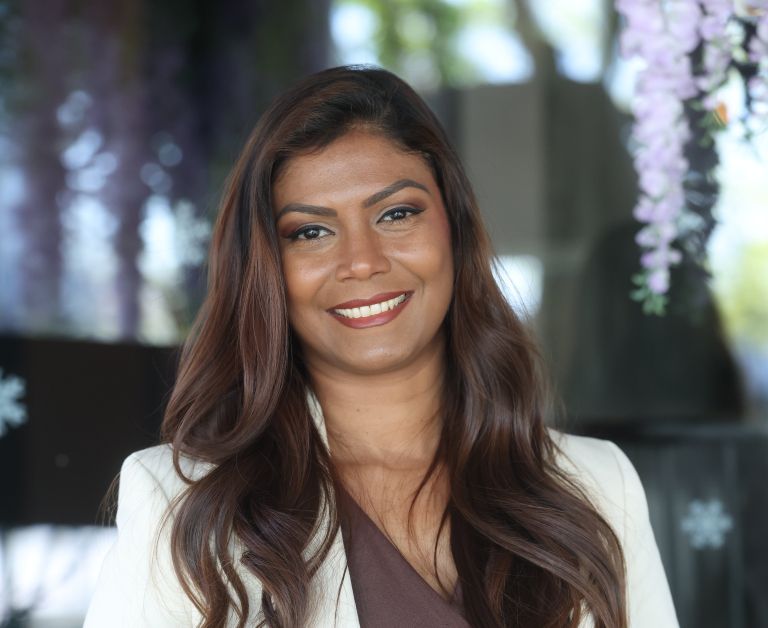 UV-AISHA NUZUHA HROVATIN -pl.JPG