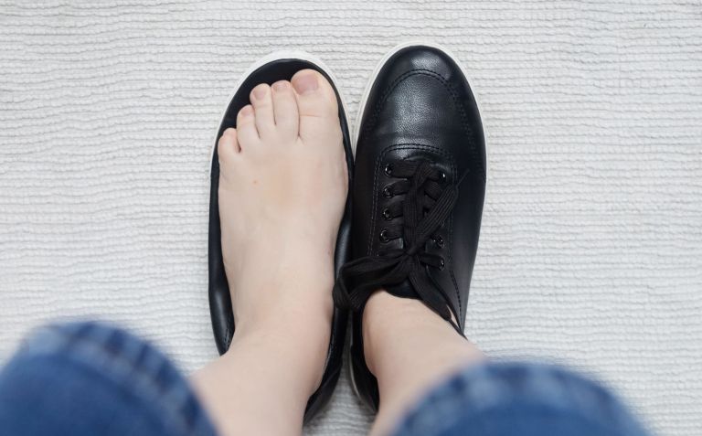 stopala, noge, obutev