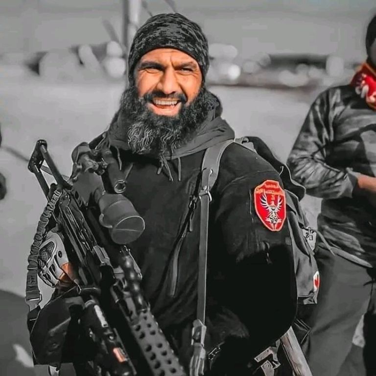 GGMC7v0WoAAH9zY.jpg