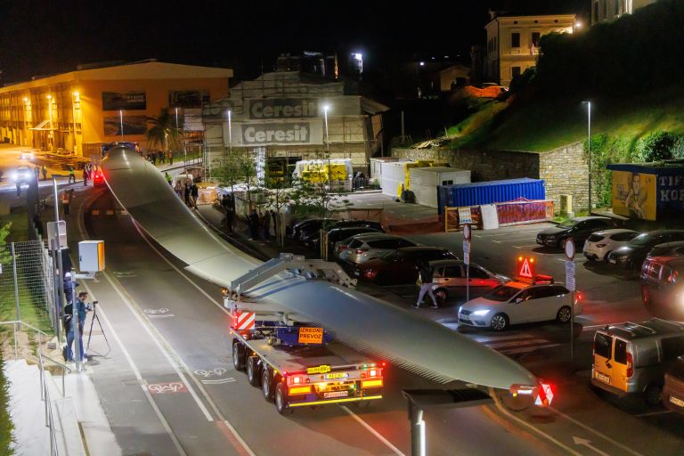 izredni-prevoz, vetrnice