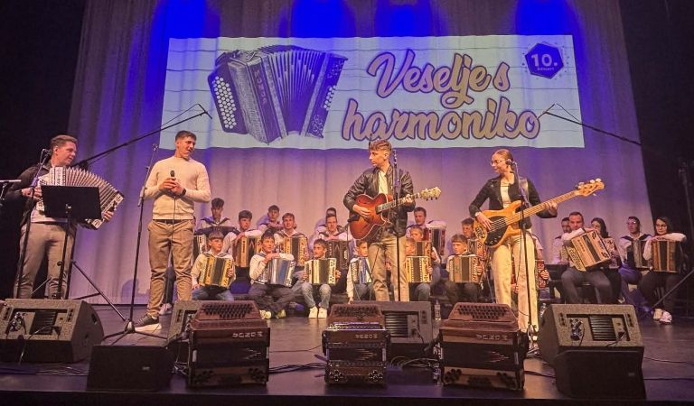 veselje-s-harmoniko, skocjan, janez-lekse