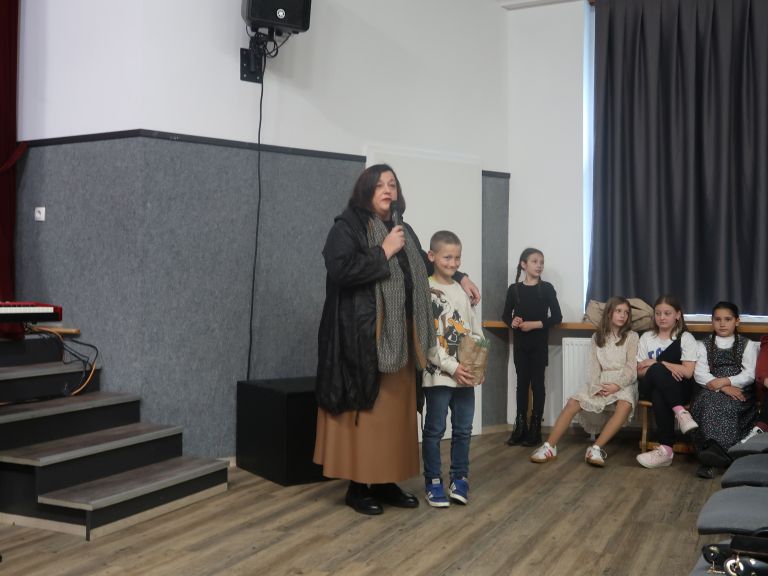 os-maksa-pletersnika-pisece, dan-zemlje