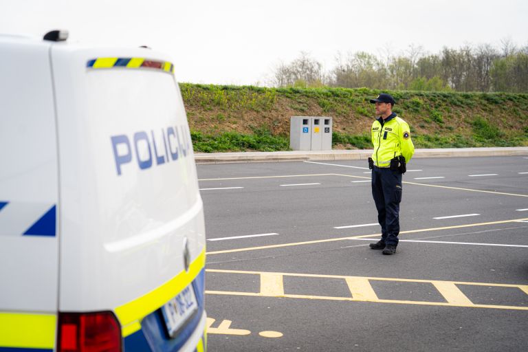 maraton-nadzora-hitrosti, pums, policija, pocivalisce-dolinsko