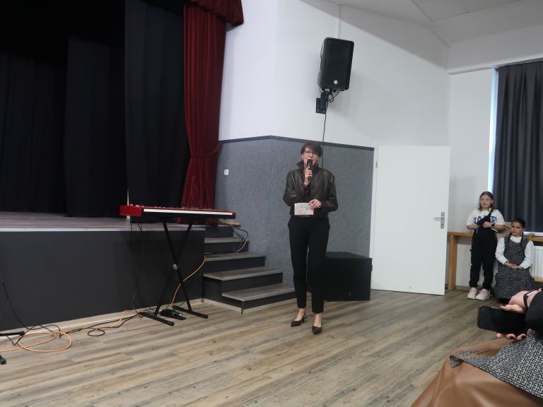 os-maksa-pletersnika-pisece, dan-zemlje