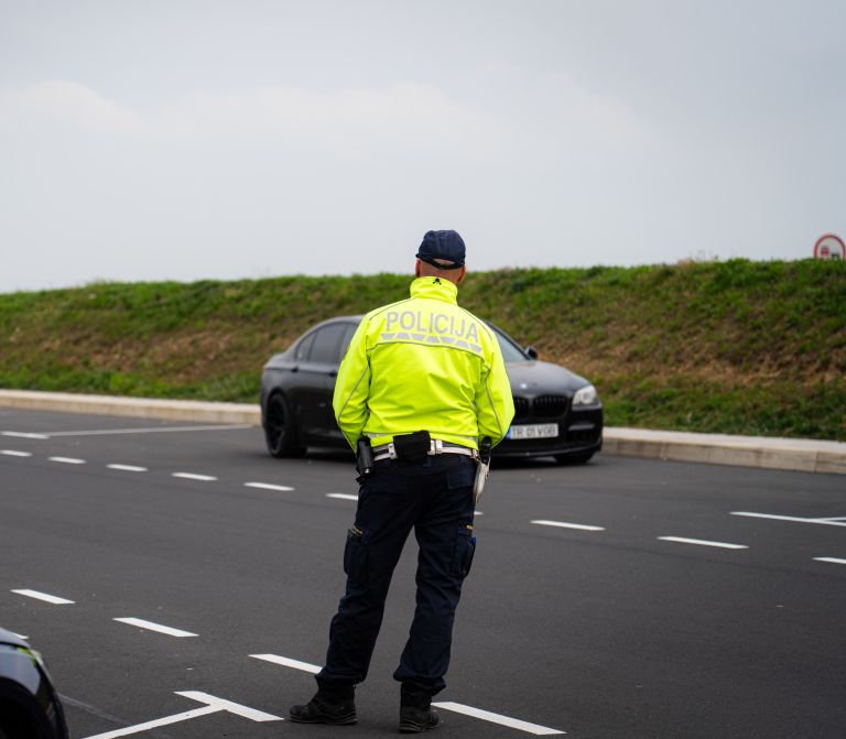 maraton-nadzora-hitrosti, pums, policija, pocivalisce-dolinsko