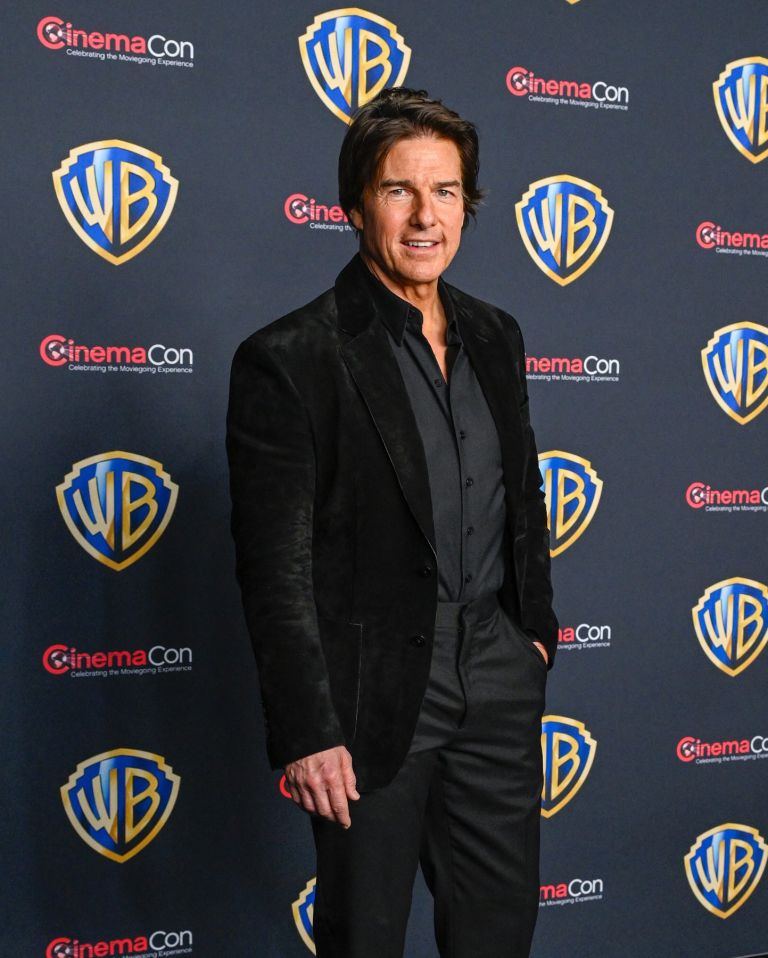 Tom Cruise (4).jpg