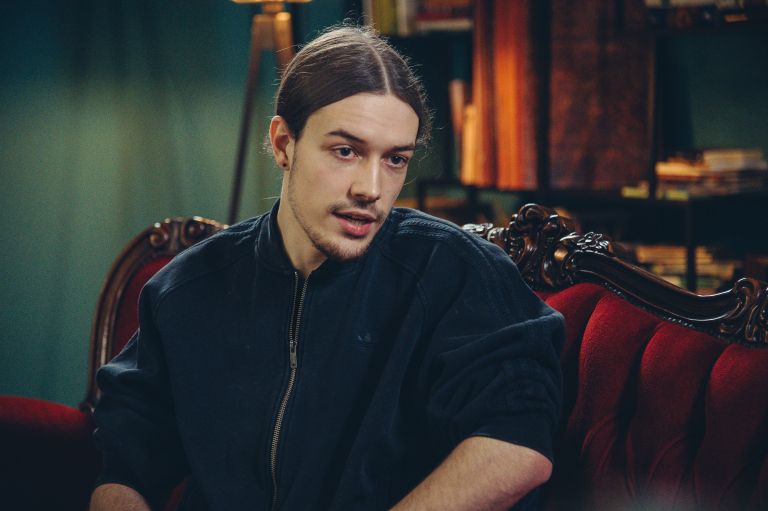 timo-kosi, kavč, podkast