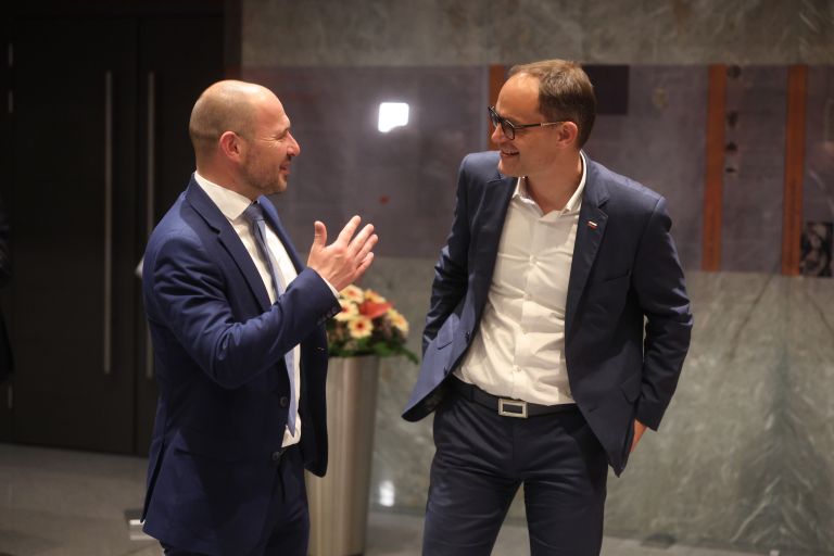 jernej vrtovec, anže logar.jpg