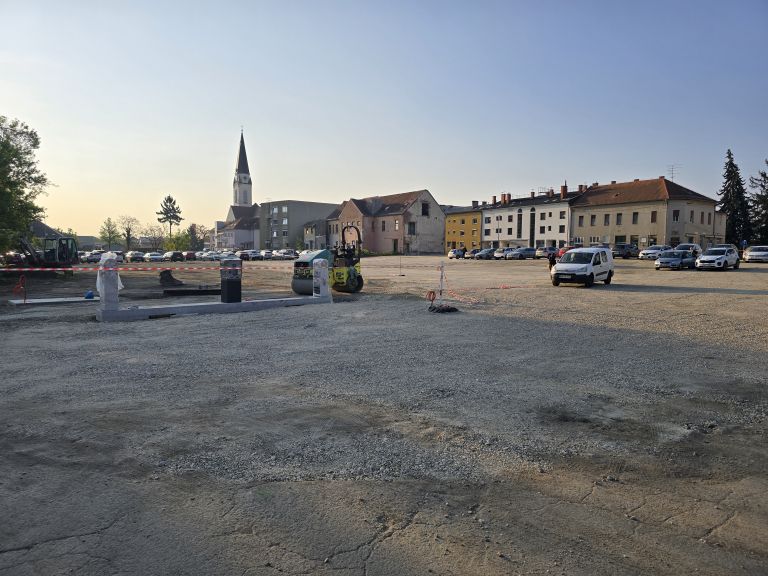 parkirišče-arhitekta-novaka, makadamsko-parkirišče