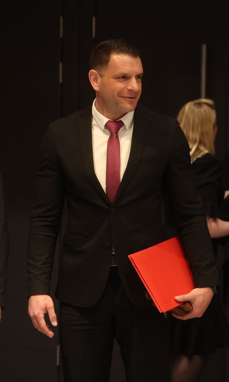 UV1 stevanovic-pl5.jpg