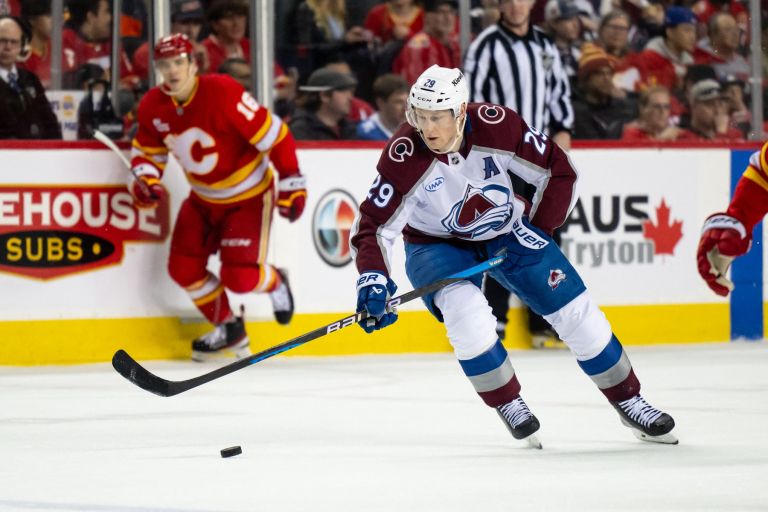 Nathan MacKinnon.jpg
