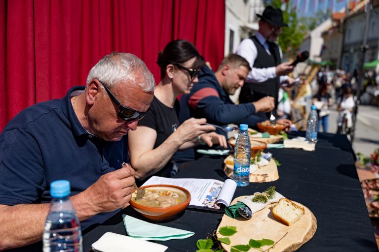 sentjurjevo-2026, kisla-zupa, dogajanje