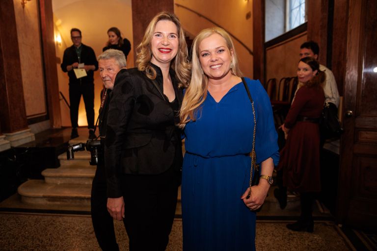 Barbara Čepirlo Čičigoj, Špela Močnik Paradiž