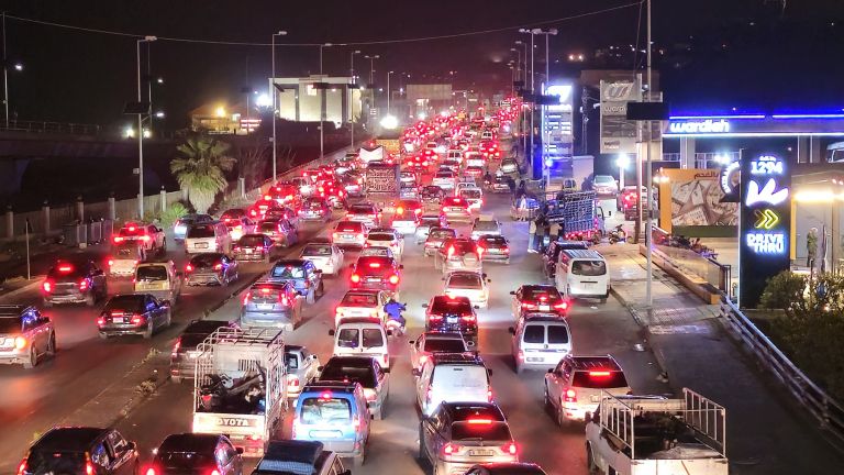 libanon kolone begunci.jpg