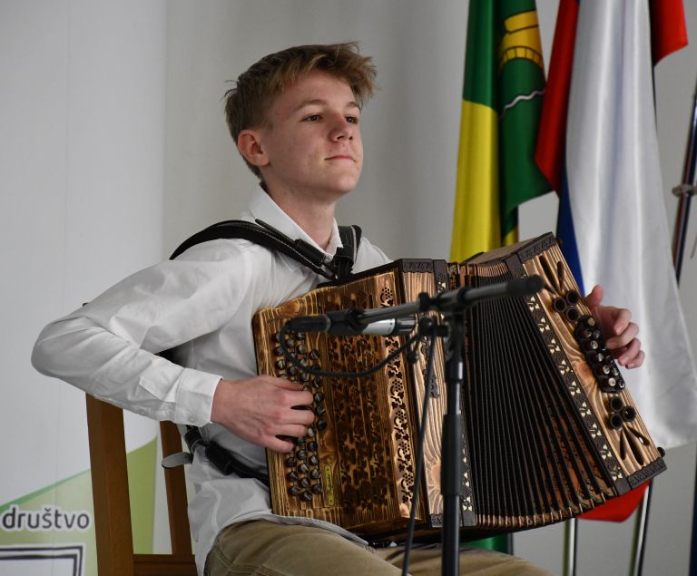 škocjan harmonika (1).JPG