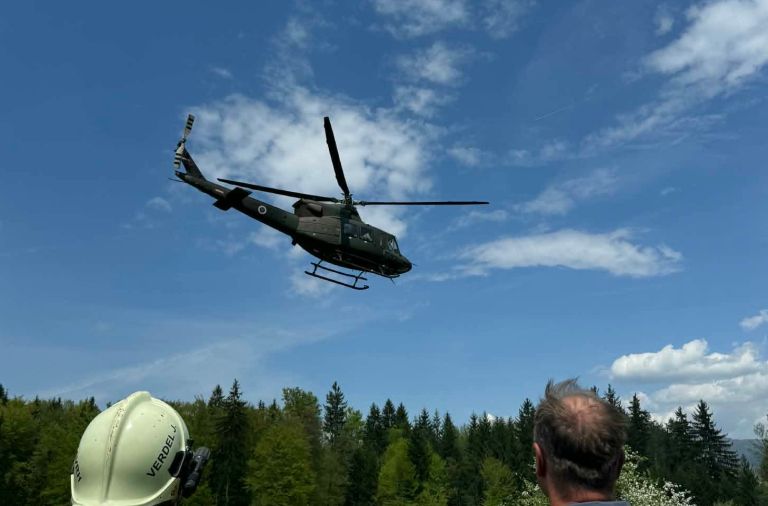 delovna-nesreca, padec-z-lestve, helikopter