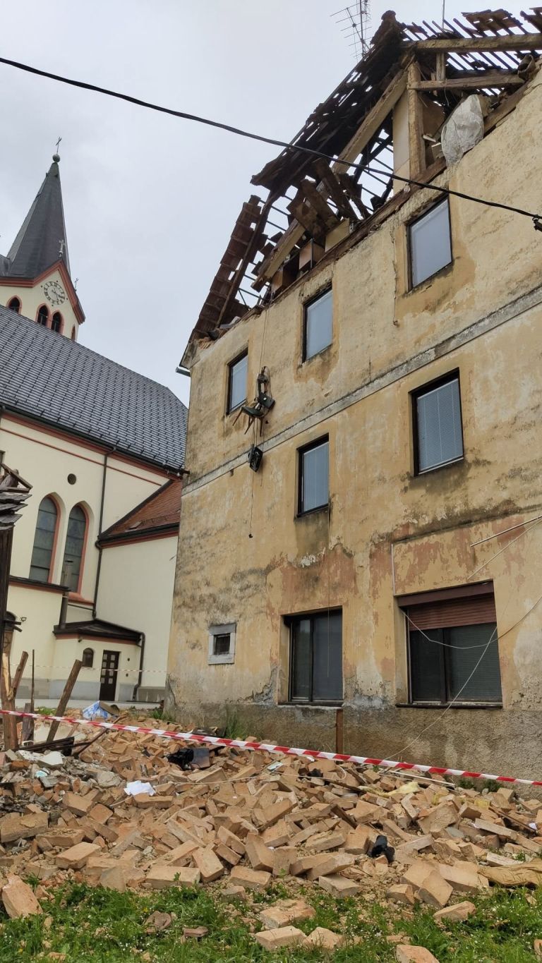 mirna-pec, pozar
