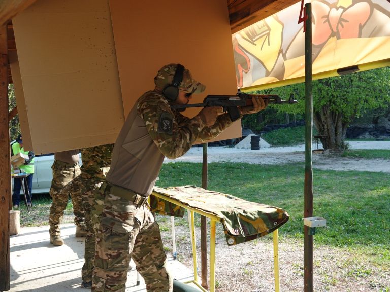 zakov, kalasnikov