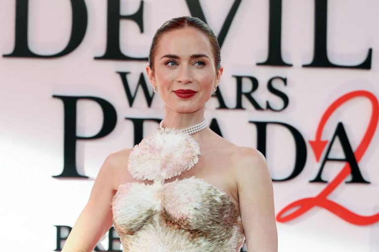 Emily Blunt (2).jpg
