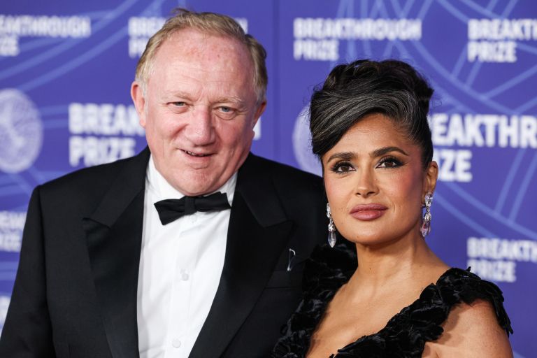 Salma Hayek, sivi lasje 3