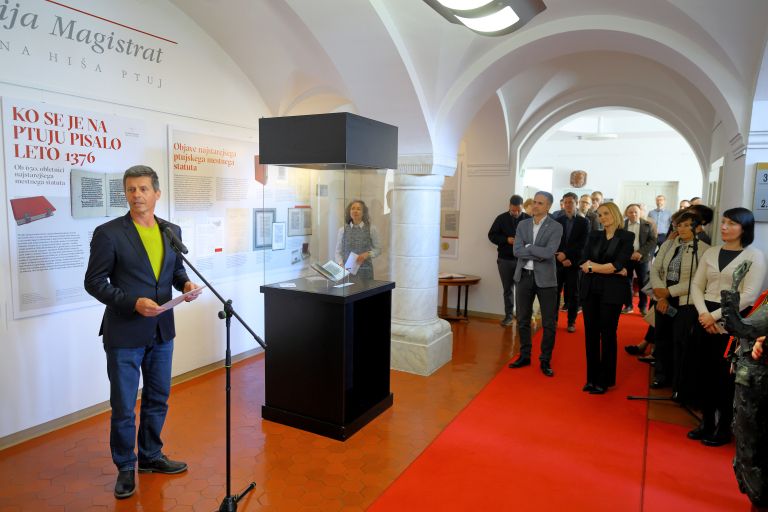 cg_statut_okrogla_miza_1.jpg