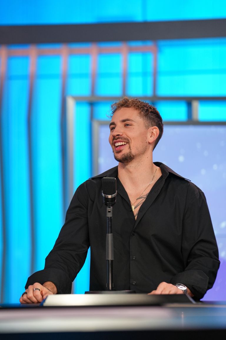 žan serčič, odpeta srajca (6).jpg