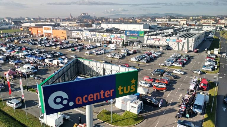 Qcenter bolsji sejem 1 2204.jpg