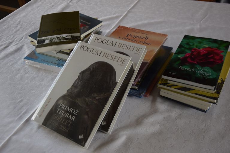 donacija-knjig, podarimo-knjige, evangelicanska-cerkev-av-v-sloveniji, mohorjeva-druzba-celovec