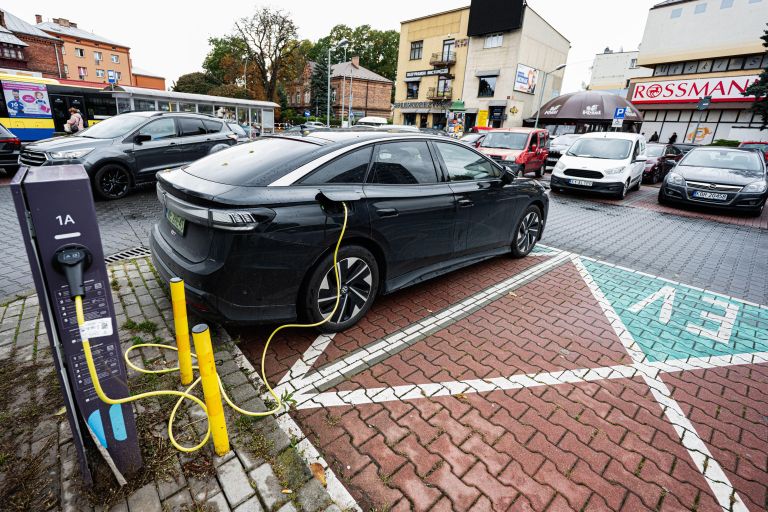 volkswagen ID.7, električni, polnjenje