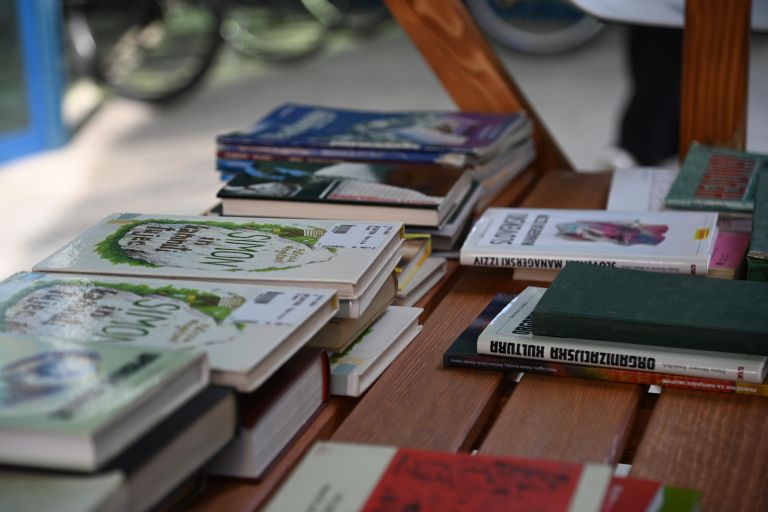 pokrajinska-in-studijska-knjiznica-murska-sobota, podarimo-vam-knjigo, svetovni-dan-knjige