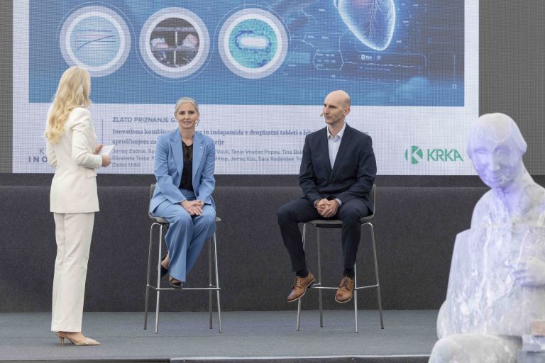 krka, inovacije, deklica-z-rastoco-knjigo