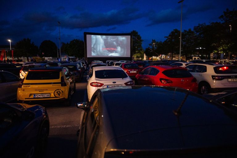 drive-in kino, center vič, otvoritev sezone
