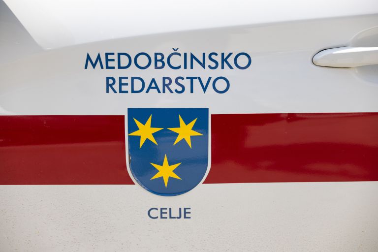 obcinsko-redarstvo, krsitve, parkiranje, skuterji
