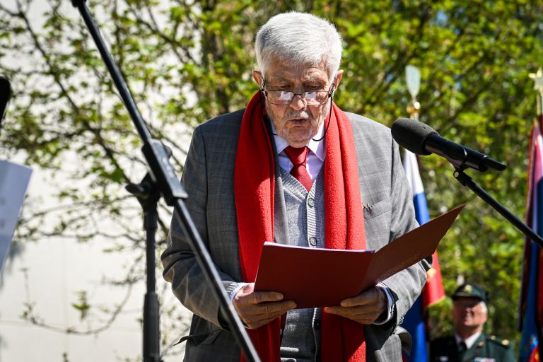 proslava-ob-dnevu-boja-proti-okupatorju, proslava-ob-dnevu-upora-proti-okupatorju, moms