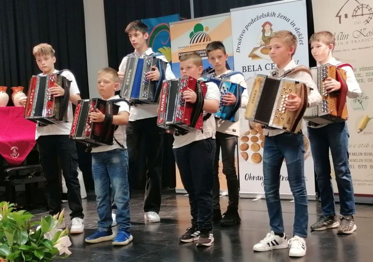 kraje-harmonik