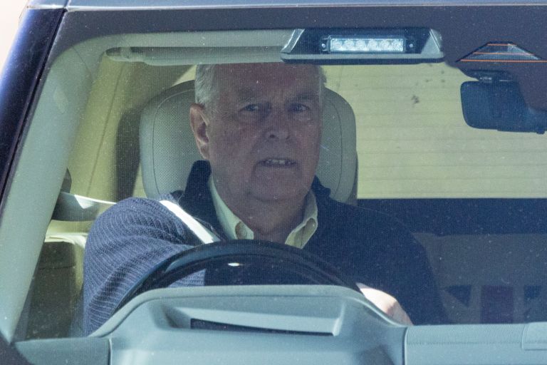Andrew Mountbatten-Windsor danes: nekoč britanski trgovinski odposlanec, danes osamljena senca nekdanjega vpliva.