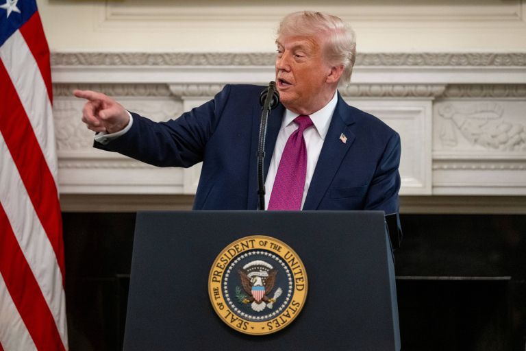 UV TRUMP profimedia-1093515125.jpg