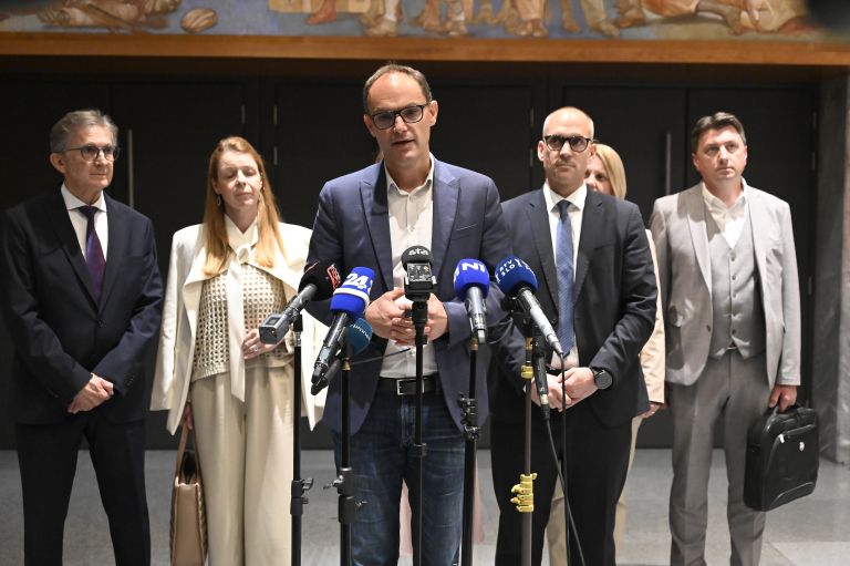 logar poslanci demokrati Saso Radej.jpg