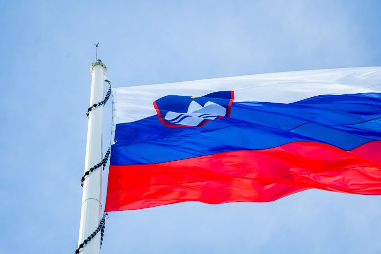 slovenska zastava