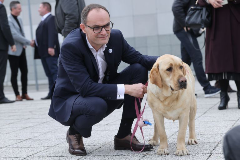 UVODNA logar prinasalec Primoz Lavre.jpg