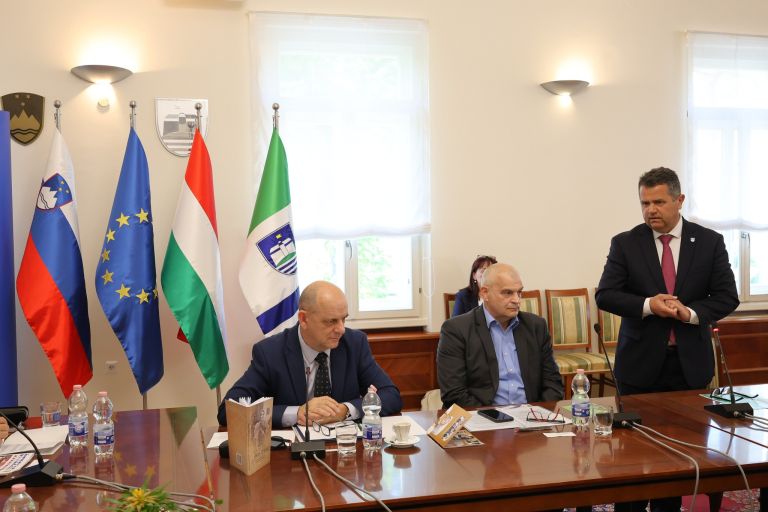 strokovni-simpozij, jelena-pavcec, lendava