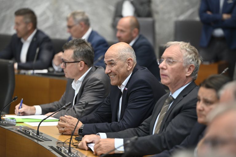 hojs jansa cernac Saso Radej.jpg
